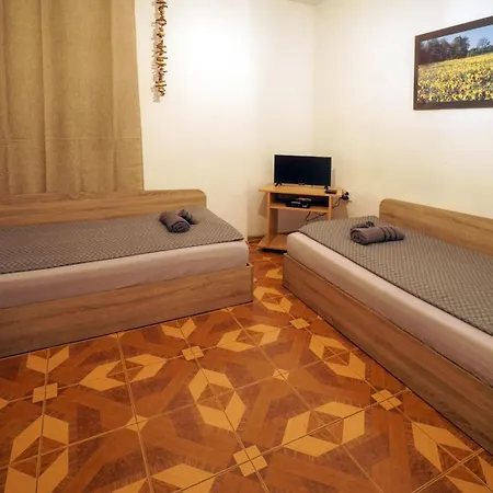 Halls Apartamento *