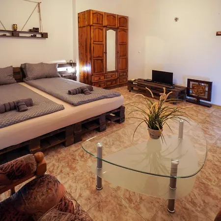 Halls Apartamento *