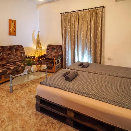 Halls Apartamento *